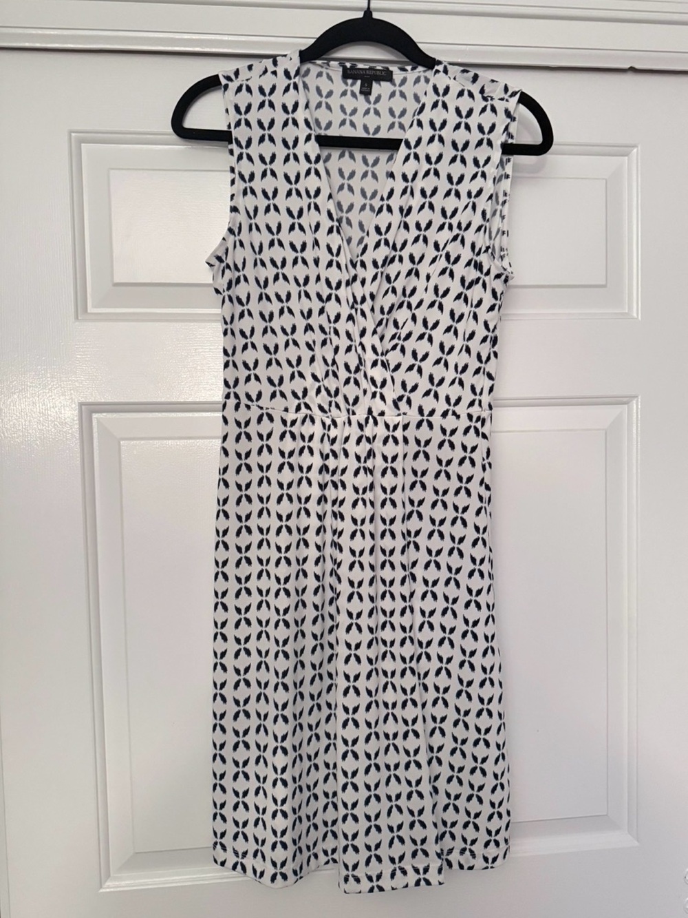 LOFT White & Navy Geometric Sleeveless Dress